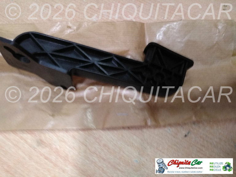 REVESTIMENTO PILAR TRAS DTO MERCEDES Classe C (203)  [2000-2008]
