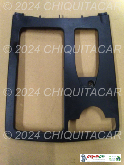 PLACA COBERTURA CONSOLA MERCEDES Classe C (204) 