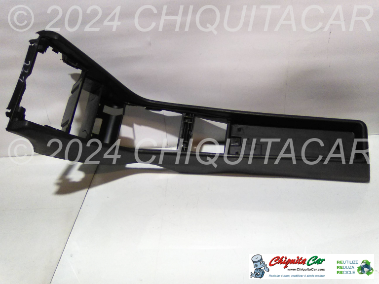 REVESTIMENTO CONSOLA CENTRAL MERCEDES 124 [1984-1995]