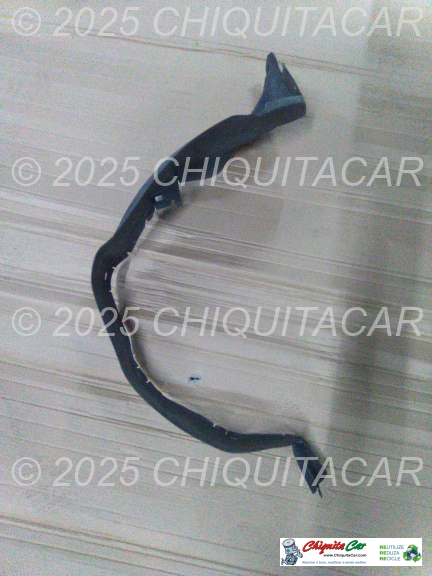 RESGUARDO CAVA RODA FRENTE ESQ MERCEDES 124 [1984-1995]