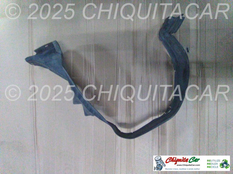 RESGUARDO CAVA RODA FRENTE ESQ MERCEDES 124 [1984-1995]