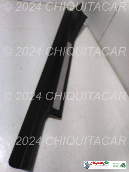 RODAPE PORTA FRENTE DTA MERCEDES Classe C (203)  [2000-2008]