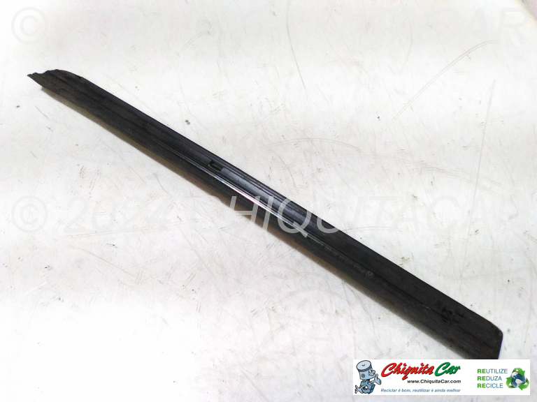 FRISO VIDRO LATERAL DTO MERCEDES Classe B (245)  [2005-2011]