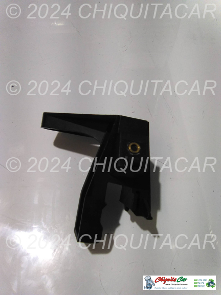 REVESTIMENTO PAREDE LATERAL TRAS ESQ MERCEDES Classe C (203) 