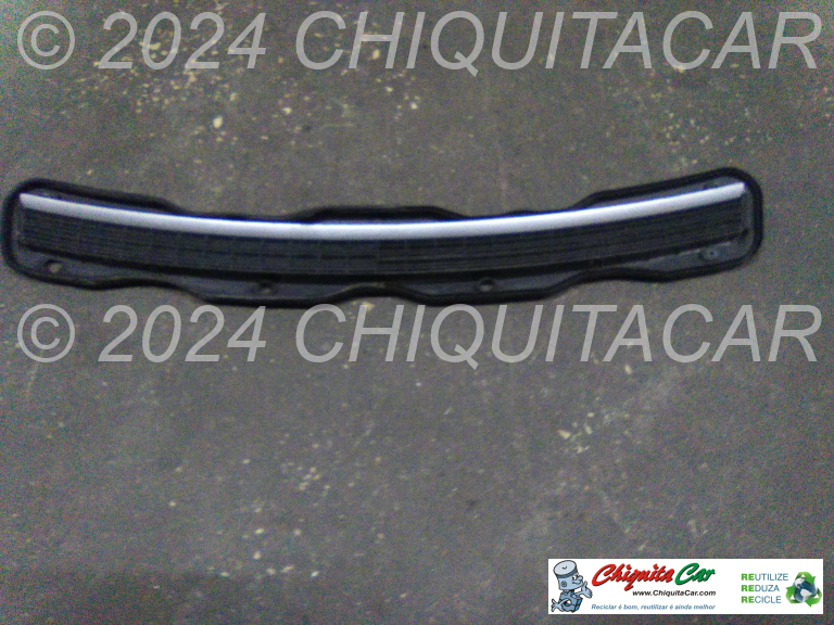 GRADE CAPOT MERCEDES Classe E (210) 