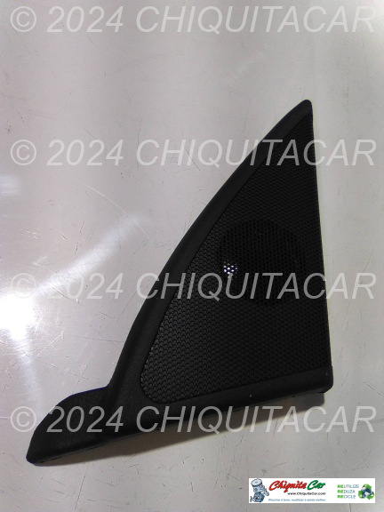 REVESTIMENTO CANTO PORTA DTA MERCEDES Classe C (203) 