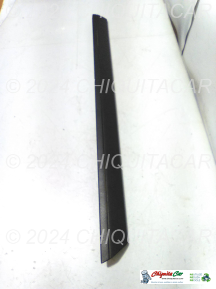 FRISO EXT PORTA TRAS DTA  MERCEDES Classe C (202) 