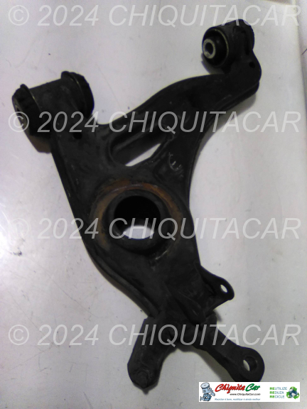 TRIANGULO SUP FRENTE ESQ MERCEDES Classe C (202)  [1993-2001]