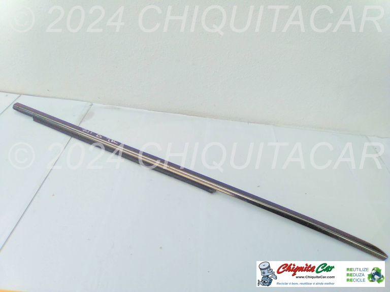 FRISO VIDRO PORTA TRAS DTO MERCEDES Classe E (211) 