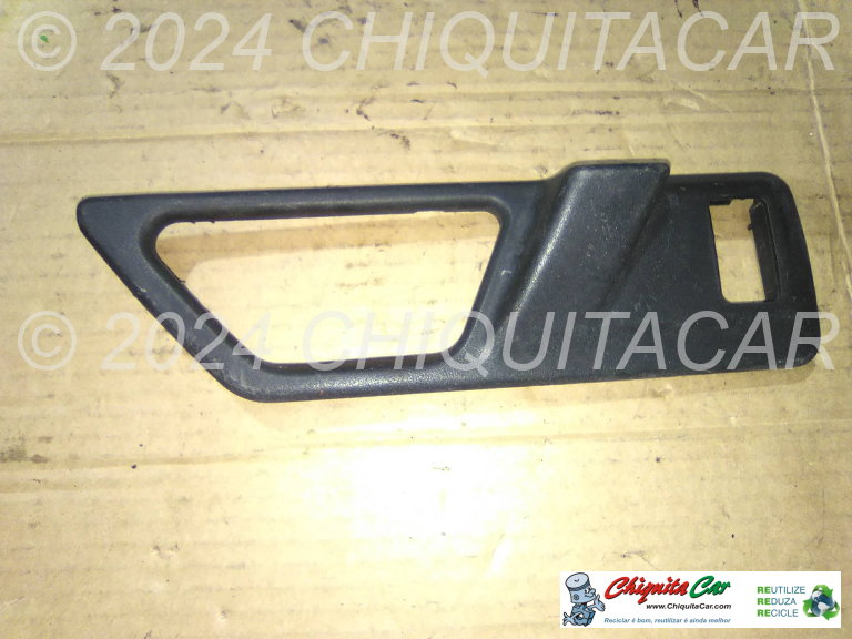 CAPA PUXADOR INTERIOR PORTA TRAS ESQ MERCEDES 124 [1984-1995]