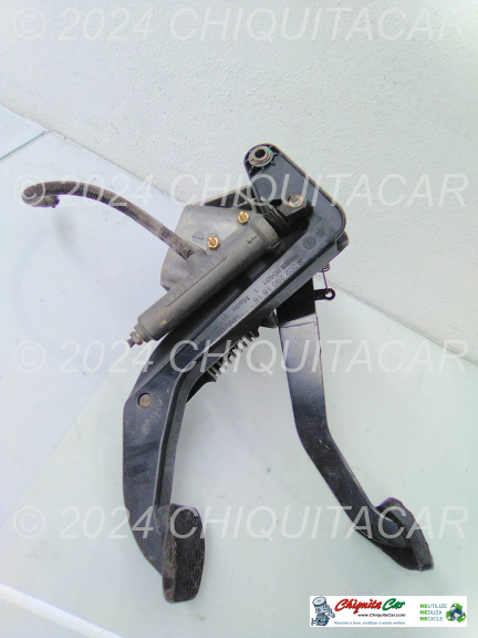 CONJUNTO PEDAIS MERCEDES CLK (208) 