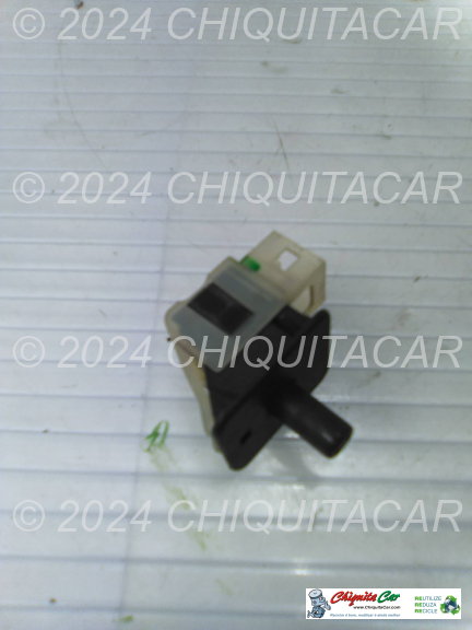 INTERRUPTOR CONTACTO PORTA MERCEDES Classe C (202) 