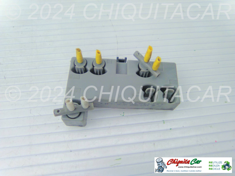 SUPORTE COMPRESSOR FECHO CENTRAL MERCEDES Classe C (202) 