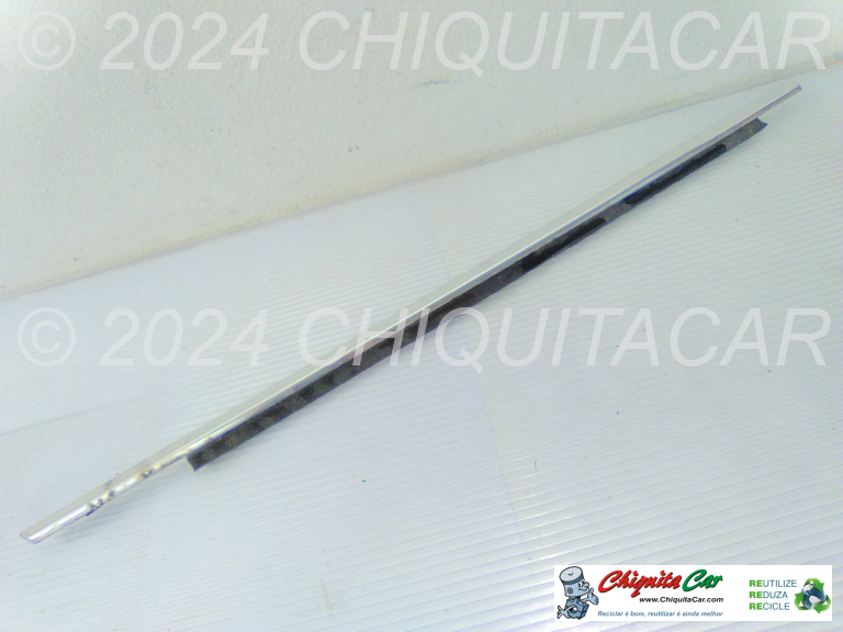 FRISO EXT SUP PORTA FRENTE DTO MERCEDES 123