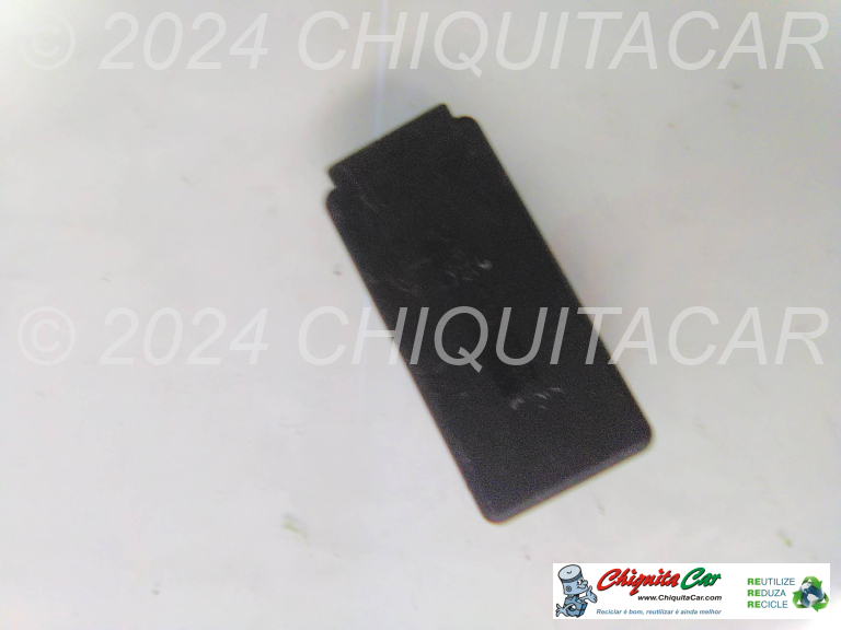 TAMPA CAIXA FUSIVEIS MERCEDES 124