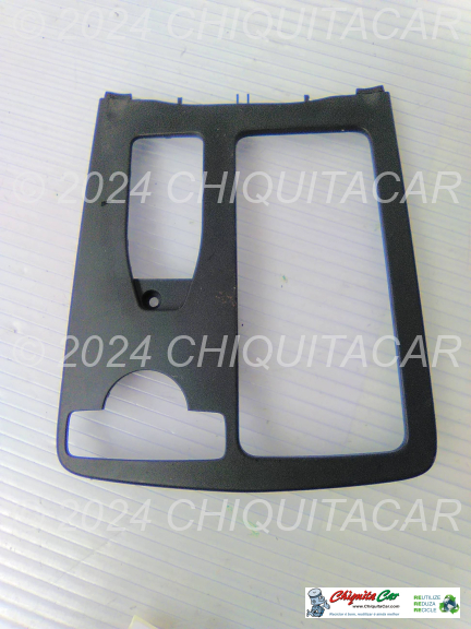 PLACA COBERTURA CONSOLA MERCEDES Classe E (212) 