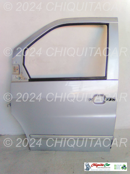 PORTA FRENTE ESQ MERCEDES VITO (638)