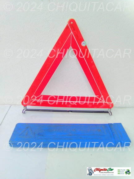 TRIANGULO PRE-SINALIZAÇÃO MERCEDES Classe C (202) 