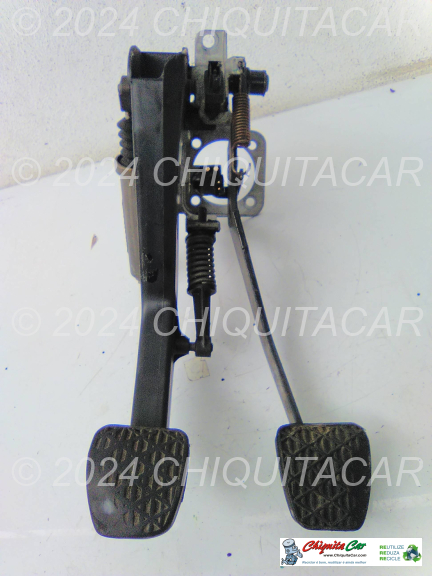 CONJUNTO PEDAIS MERCEDES Classe C (202) 