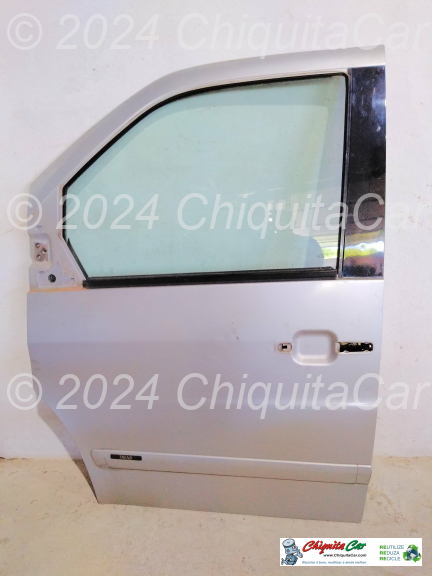 PORTA FRENTE ESQ MERCEDES VITO (638)