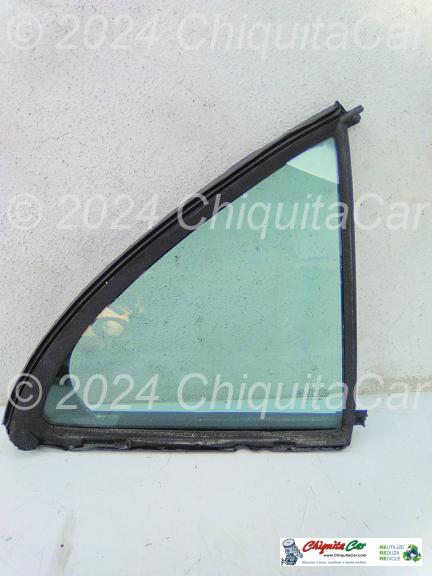 VIDRO TRIANGULAR TRAS DTO MERCEDES Classe C (203) 