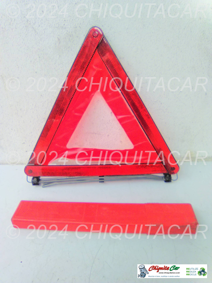 TRIANGULO PRE SINALIZAÇAO MERCEDES 190 (201)