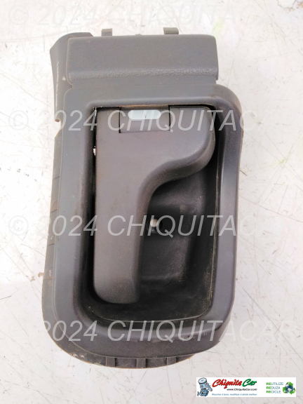 PUXADOR PORTA FRENTE ESQ INT MERCEDES VITO (638) [1996-2003]