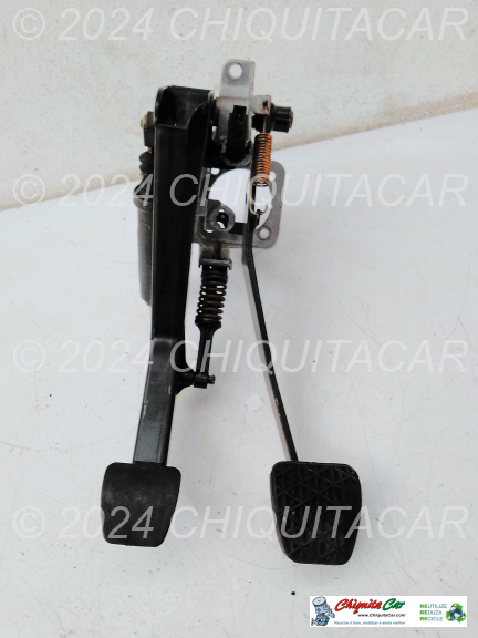 CONJUNTO PEDAIS MERCEDES Classe C (202)  [1993-2001]
