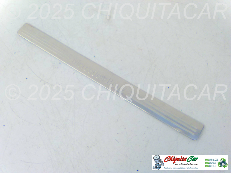 RODAPE PORTA FRENTE MERCEDES Classe C (204)  [2007-2015]