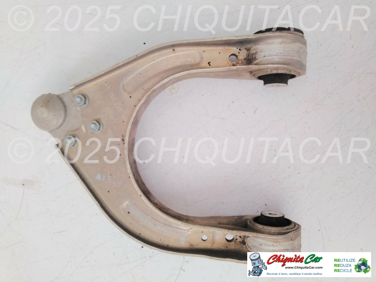 TRIANGULO SUSPENSÃO FRENTE DTO MERCEDES CLS 219 