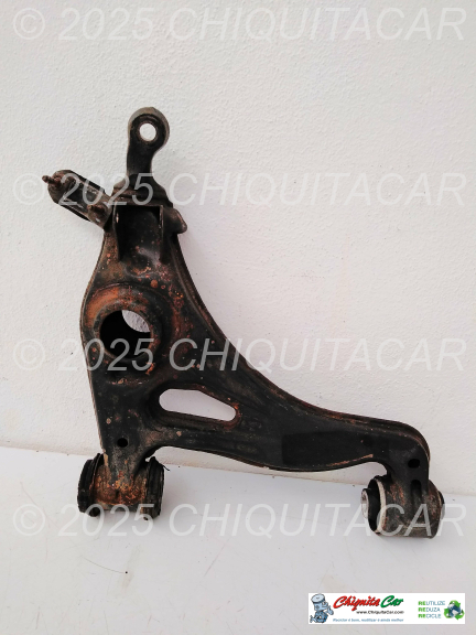 TRIANGULO SUP FRENTE DTO MERCEDES Classe C (202)  [1993-2001]