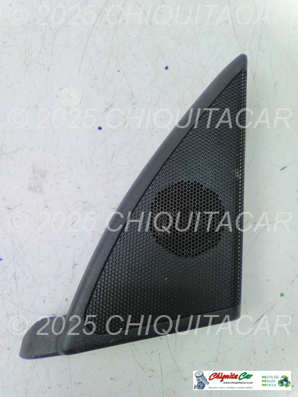 REVESTIMENTO CANTO PORTA DTA MERCEDES Classe C (203)  [2000-2008]