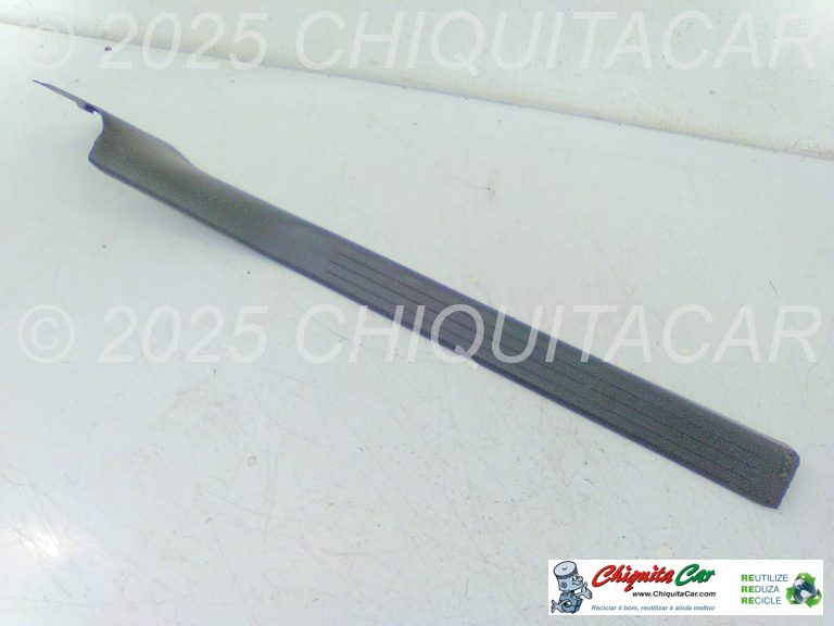 RODAPE PORTA FRENTE INT DTA MERCEDES Classe C (203)  [2000-2008]