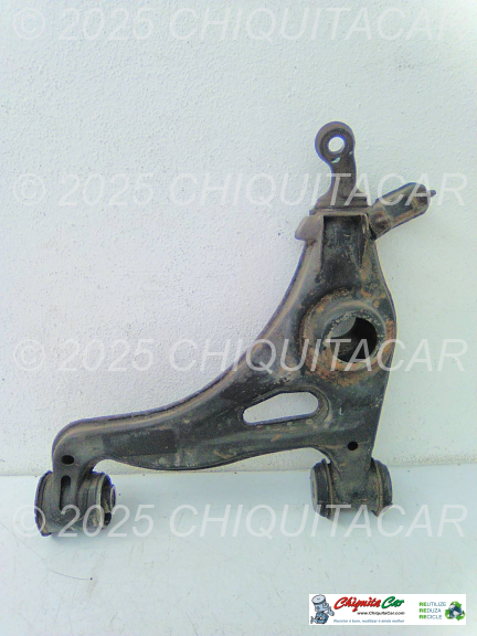 TRIANGULO SUP FRENTE ESQ MERCEDES Classe C (202)  [1993-2001]