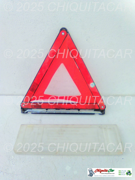 TRIANGULO PRE-SINALIZAÇÃO MERCEDES Classe C (202)  [1993-2001]