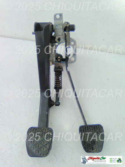 CONJUNTO PEDAIS MERCEDES Classe C (202)  [1993-2001]