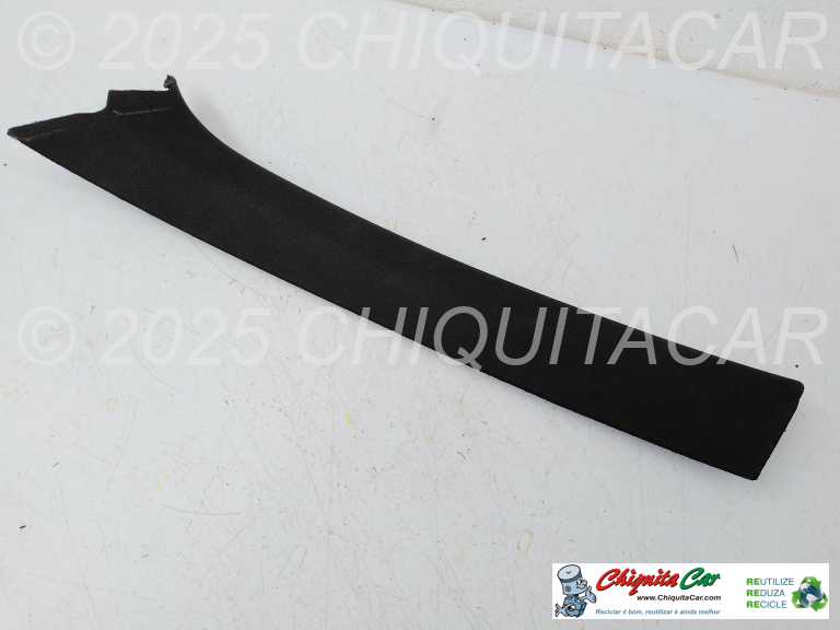 REVESTIMENTO PILAR FRENTE ESQ MERCEDES Classe C (204)  [2007-2015]