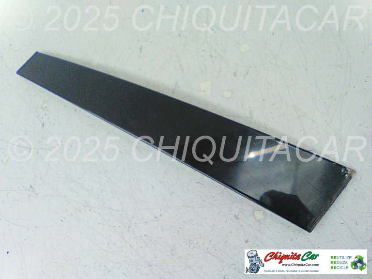 REVESTIMENTO VERTICAL PORTA FRENTE DTA  MERCEDES Classe E (211)  [2002-2009]