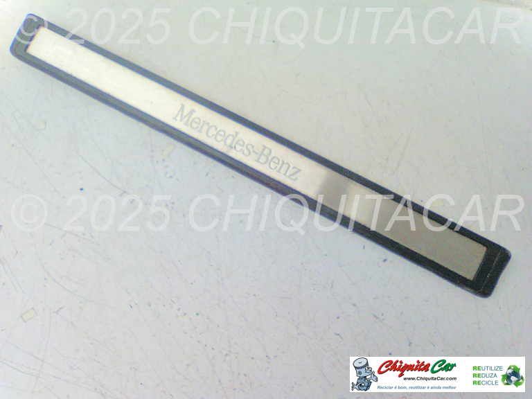 RODAPE PORTA FRENTE ESQ MERCEDES Classe E (211) 