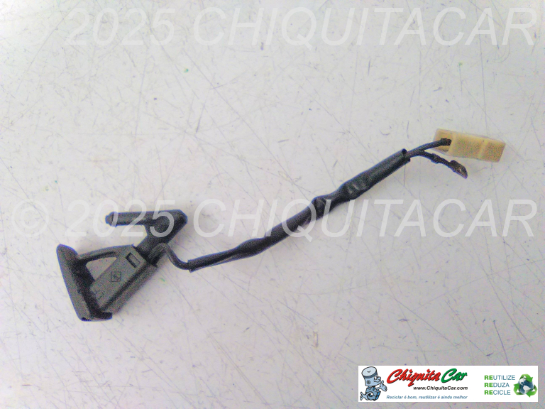 BICO ESGUICHO MERCEDES 190 (201)