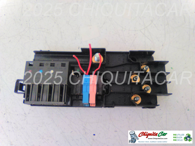 CAIXA FUSIVEIS TRAS MERCEDES Classe E (211) 