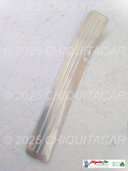 RODAPE PORTA TRAS DTA MERCEDES Classe C (204) 