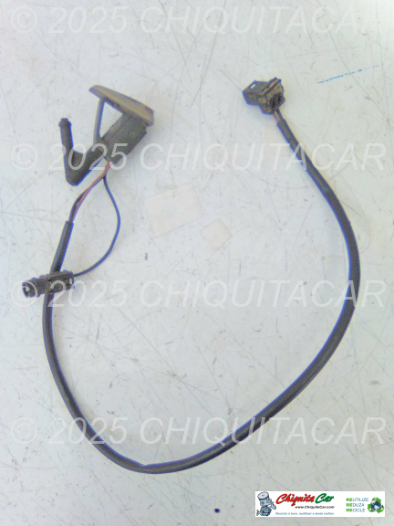 ESGUICHO CAPOT MERCEDES 124