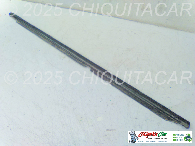 FRISO EXT VIDRO PORTA TRAS DTO  MERCEDES Classe C (204) 