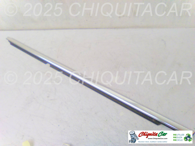 FRISO EXT VIDRO PORTA TRAS ESQ  MERCEDES Classe C (204) 