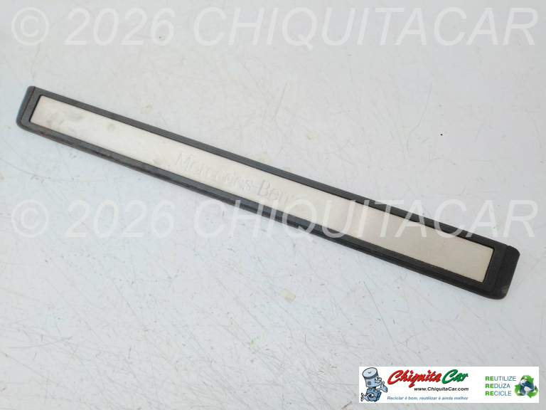 RODAPE PORTA FRENTE EXTERIOR MERCEDES Classe E (211) 