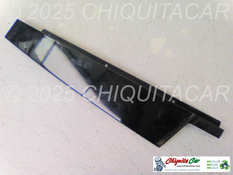 REVESTIMENTO VERTICAL PORTA FRENTE DTA  MERCEDES Classe C (204) 