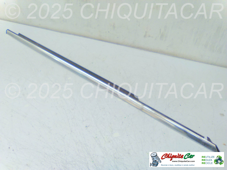 FRISO EXT VIDRO PORTA FRENTE DTO  MERCEDES Classe C (204) 