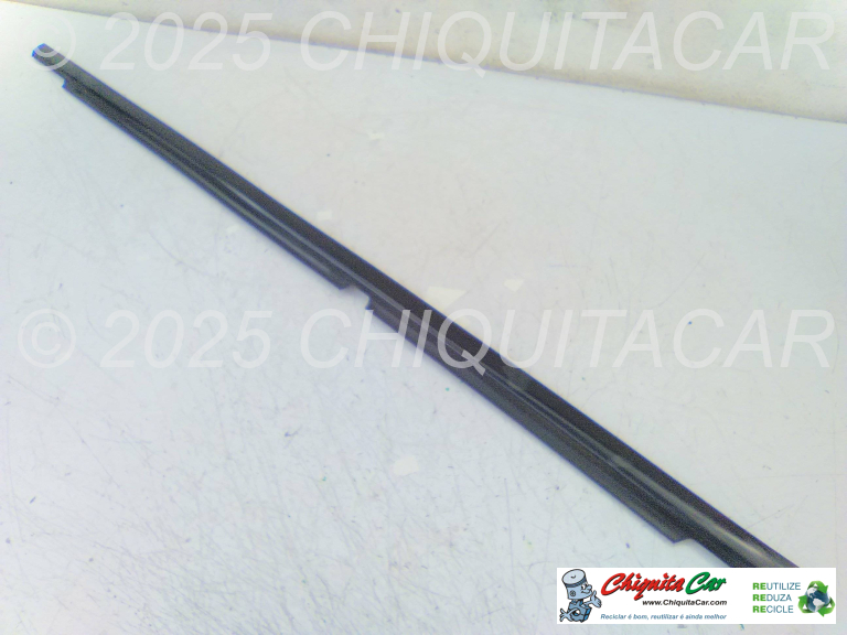 FRISO EXT VIDRO PORTA TRAS DTO  MERCEDES Classe C (204) 