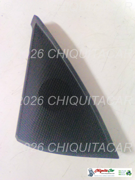 COBERTURA TRIANG. PORTA FRENTE ESQ  MERCEDES Classe C (204) 